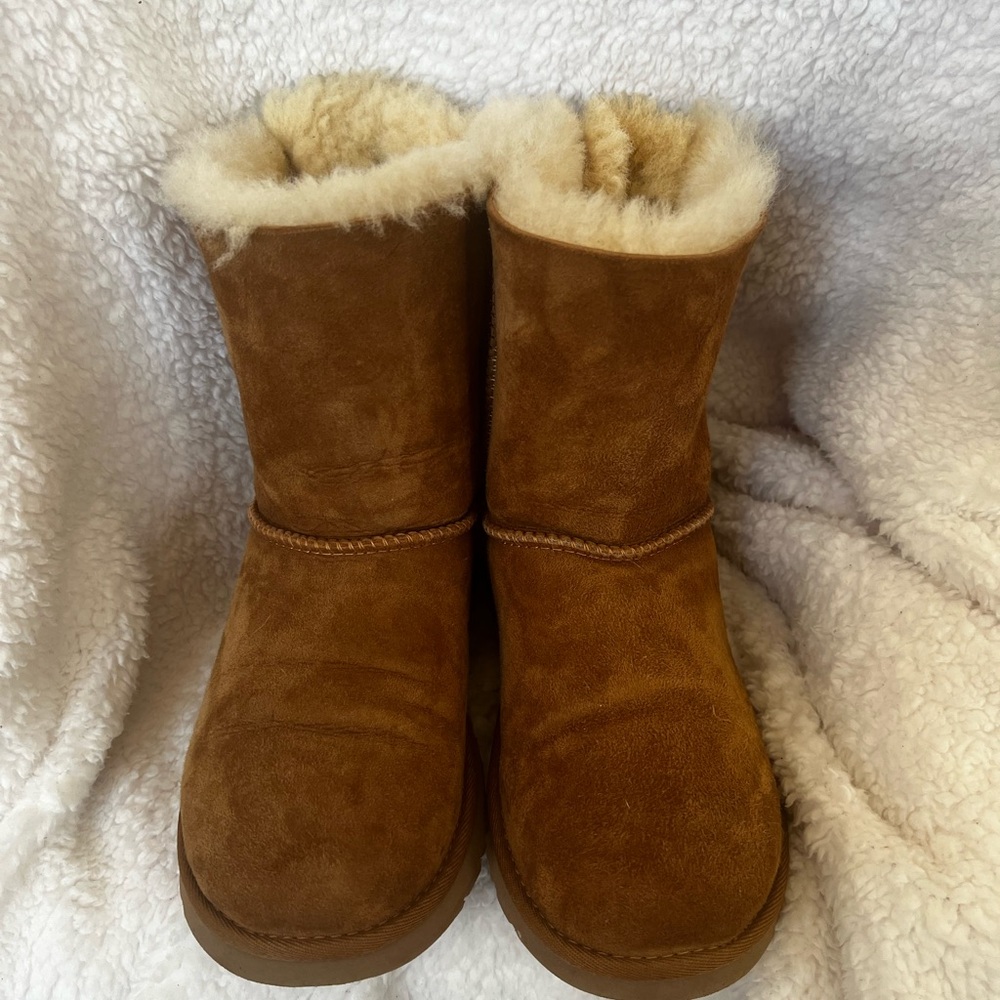 Ugg Bailey Bow